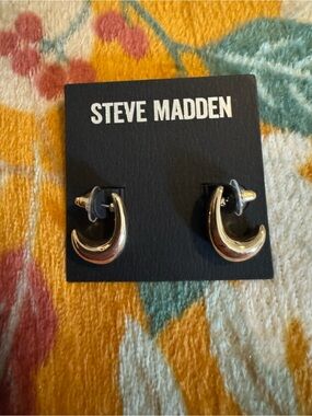 Steve Madden Polished Gold Crescent Stud Earrings